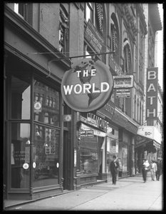 1916年6月15日、ニューヨーク市155 W. 125th Streetにある「The World」にサイン 作： William Davis Hassler