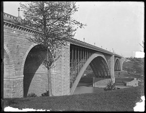 ワシントン橋、ハーレム川、1912年 作： William Davis Hassler