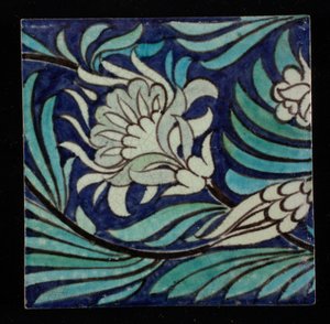 アール・ヌーボー・タイル（艶をかけられた陶器） 作： William de Morgan
