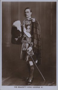ジョージ6世国王陛下（モノクロ写真 作： William Drummond Young