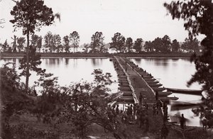 ジェームズ川に架かるポンツーン橋、カリフォルニア州。 1864年。 作： William Frank Browne