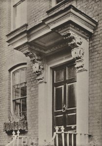 サリー州リッチモンド、チャーチ・ロードのドアウェイ（モノクロ写真 作： William Galsworthy Davie
