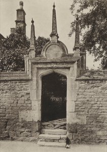 オンドルのPaynis Almshousesのドアウェイ（モノクロ写真