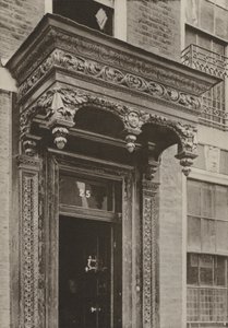 ロンドン、クイーン・アンズ・ゲートのドアウェイ（モノクロ写真 作： William Galsworthy Davie