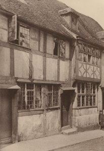 サセックス州ライ、ウェスト・ストリートにて（モノクロ写真） 作： William Galsworthy Davie