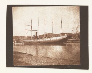 ブリストルのブランドン・ウォーフに停泊中の客船「グレート・ブリテン」（1843年 作： William Henry Fox Talbot