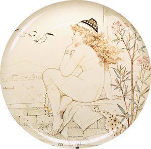 ミントンアートポタリースタジオの充電器。19世紀に海を見つめるヌードが描かれています。