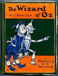 The Wonderful Wizard of Oz - オズの魔法使い：Denslow, William Wallace (1856-1915)が挿絵を描いたフランク・ボームの本の旧版（1905年から1920年の間）の表紙 - ブリキのカカシと木こり - 個人蔵 - のページです。 作： William Wallace Denslow