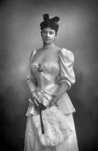 ガートルードエリザベスブラッド、レディコリンキャンベル1857-1911、ジャーナリスト兼社交士、1893年。 作： William and Daniel Downey