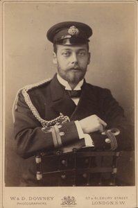 海軍の制服を着たジョージオブウェールズ王子 作： William and Daniel Downey
