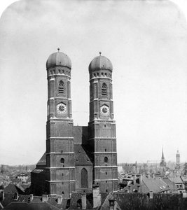 フラウエン教会、ミュンヘン、ドイツ、c1900。 作： Wurthle and Sons