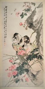 薔薇のある岩の上の猫たち 作： Zhang Cheng