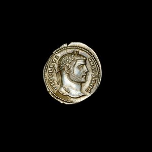 ディオクレティアヌスが描かれた古代ローマコイン（西暦284-305年）（写真 作： Hippolyte Lalaise Devéria