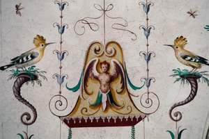 鳥、グロテスク・ホールの丸天井のフレスコ画（16世紀）、マンタ城、サルッツォ、ピエモンテ、イタリア