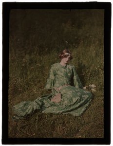 デイドリームス」1909年頃 作： Frederick (attr. to) Barnard