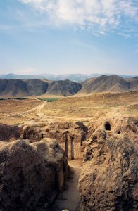 トルクメニスタン、パルティア帝国の首都ニサ（パルタウニサとも呼ばれる）の遺跡（2007年ユネスコ世界遺産登録）。 作： Georg Carl Heinrich Dollmann