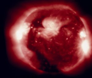 スカイラブがX線で撮影した太陽の姿 作： Henry Charles Fehr