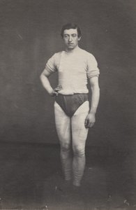 アスレチック衣装の若い男 作： attributed to Oliver H. Willard