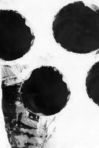 抽象的な黒い円 作： cartissi