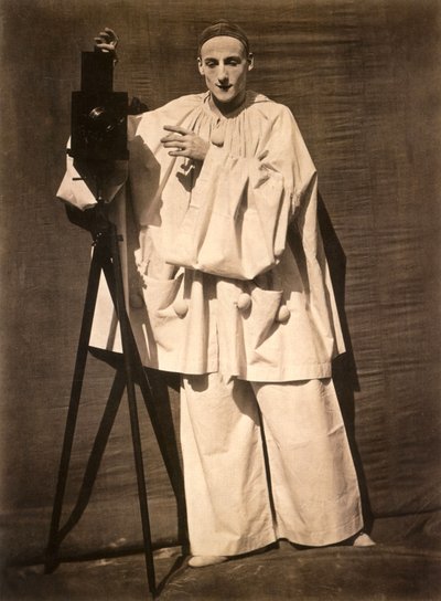 ミーメ・デビューロ（ピエロ写真家役 作： (1820 1910) Nadar