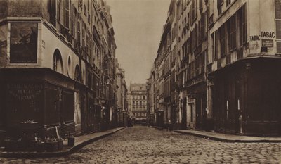 1866年頃のムーラン通り。オペラ通り建設のために取り壊された（モノクロ写真）。 作： (after) French Photographer