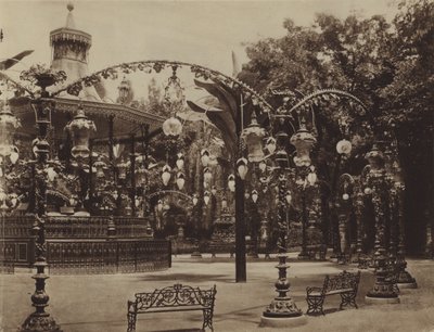 ジャルダン・ド・パリのバンドスタンド（モノクロ写真 作： (after) French Photographer