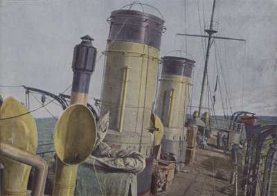 戦艦内でのローリング（カラー写真 作： (after) French Photographer