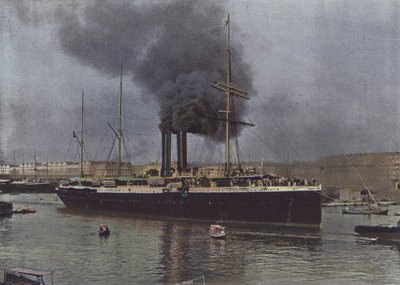 マルセイユ、出港するMessageries Maritimesの船（カラー写真）。 作： (after) French Photographer