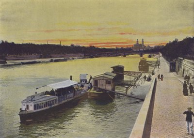 パリ、セーヌ川（カラー写真 作： (after) French Photographer