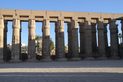 ルクソール神殿、ルクソールにある古代エジプト建築 作： Albert Mansour