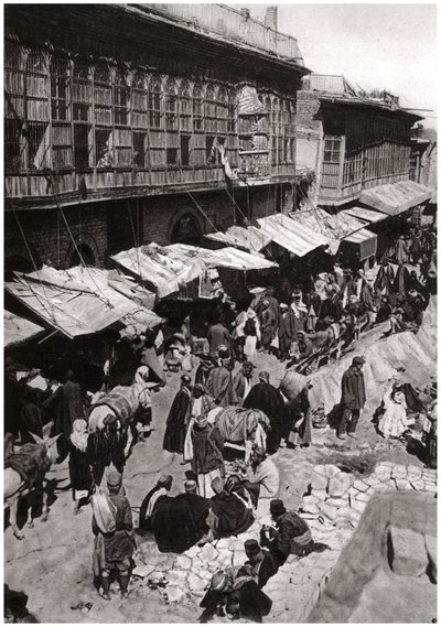 1925年、イラクのバスラ、アシャーのシェイクガザル市場。 作： A. Kerim