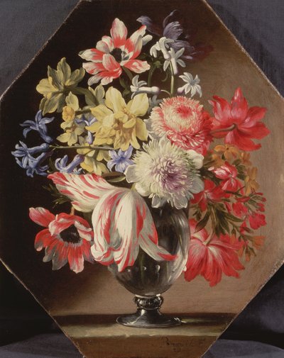 チューリップ、菊、バラ、ブルーベルを含む石の棚にあるガラスの花瓶 作： Abraham Brueghel