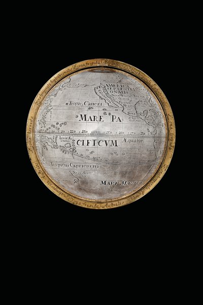 1697〜99年、アウグスブルクのヘラクレスとアトラスによってサポートされた、地球と天体の2つの地球儀 作： Abraham Drentwett