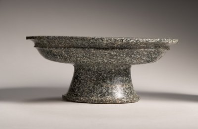 フットボウル、紀元前5世紀初頭（花崗閃緑岩）（247954も参照） 作： Achaemenid