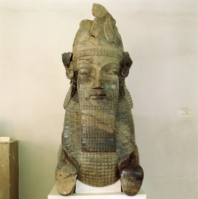 トリプロン、ペルセポリス、イラン、紀元前500〜480年の人が率いる首都 作： Achaemenid