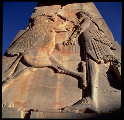 理想化されたヒーローキング、Xerxes（紀元前519〜465年頃）、モンスターを刺す、Xerxesの玉座ホールの詳細、紀元前480年頃（179110を参照） 作： Achaemenid