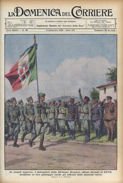 1935年 ブレンネロ師団の機銃兵がドゥーチェの前をパレードする - DOMENICA DEL CORRIERE - 軍事演習。ベニート・ムッソリ「イル・ドゥーチェ」の前を通過する軍隊 - Achille Beltrame (1871-1945)によるイラスト 作： Achille Beltrame