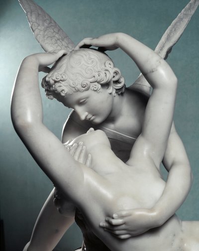 愛とサイケのディテール。アントニオ・カノーヴァ（1757-1822）の作品をもとに、アダモ・タドリーニ（1788-1868）が1787-1793年に制作した大理石彫刻。カルロッタ荘、トレメッツォ 作： Adamo Tadolini