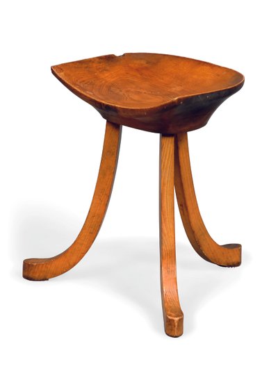 三脚スツール、1905年頃（灰） 作： Adolf Loos