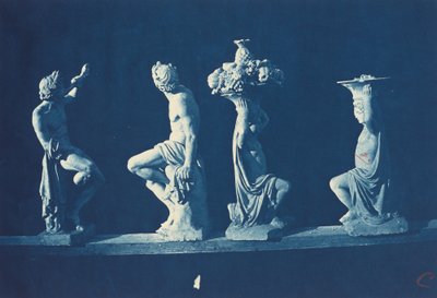 4 つの彫像 作： Adolphe Terris