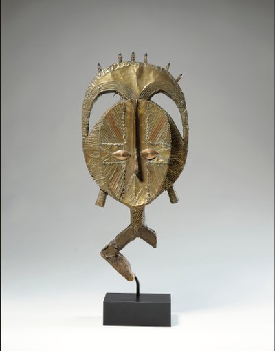 Mbulu Ngulu、コタの遺物の図 作： African School