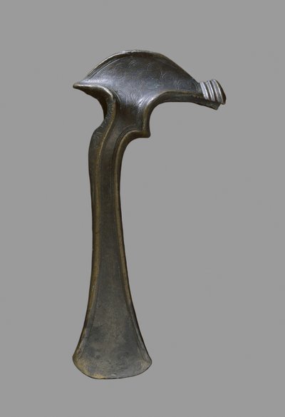 ハンガリーで発見された斧（ブロンズ 作： Age Bronze