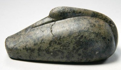 アヒルの体重、近東（石） 作： Age Bronze