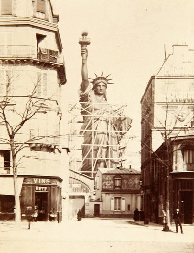 自由の女神、パリ1883年の組み立て 作： Albert Fernique