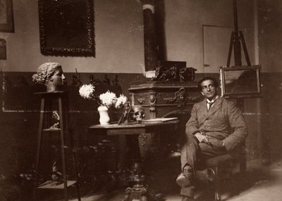 彫刻家Mario Pelagattiのアトリエにて（フィレンツェ、1920年11月20日）（モノクロ写真 作： Alberto Fierli