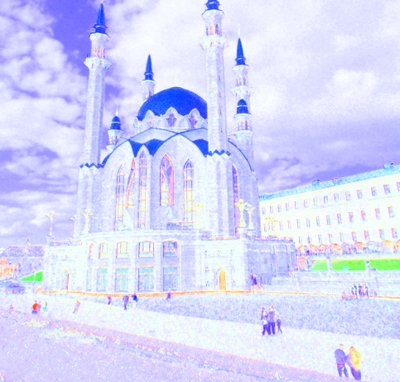 blue cathedral,2017,(photography) 作： Alex Caminker