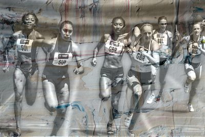 running to the finish,2019,(collage) 作： Alex Caminker