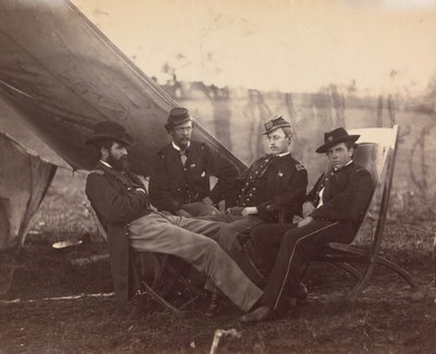 [4人の将校]、ca。 1864年。 作： Alexander Gardner
