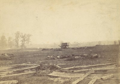 アンティータムの戦場での眺め、1862 年 9 月、1862 年。 作： Alexander Gardner