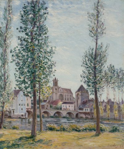 木々の間から見えるモレ・シュル・ロワン 作： Alfred Sisley